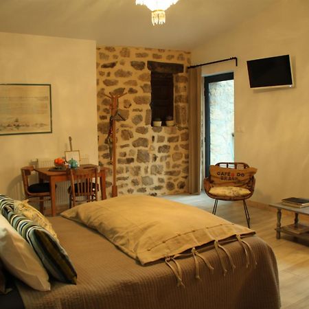 Bed and Breakfast La Demeure Des Maitres Chirols Екстер'єр фото