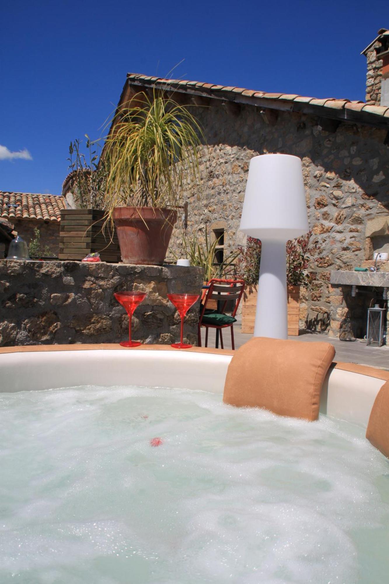 Bed and Breakfast La Demeure Des Maitres Chirols Екстер'єр фото