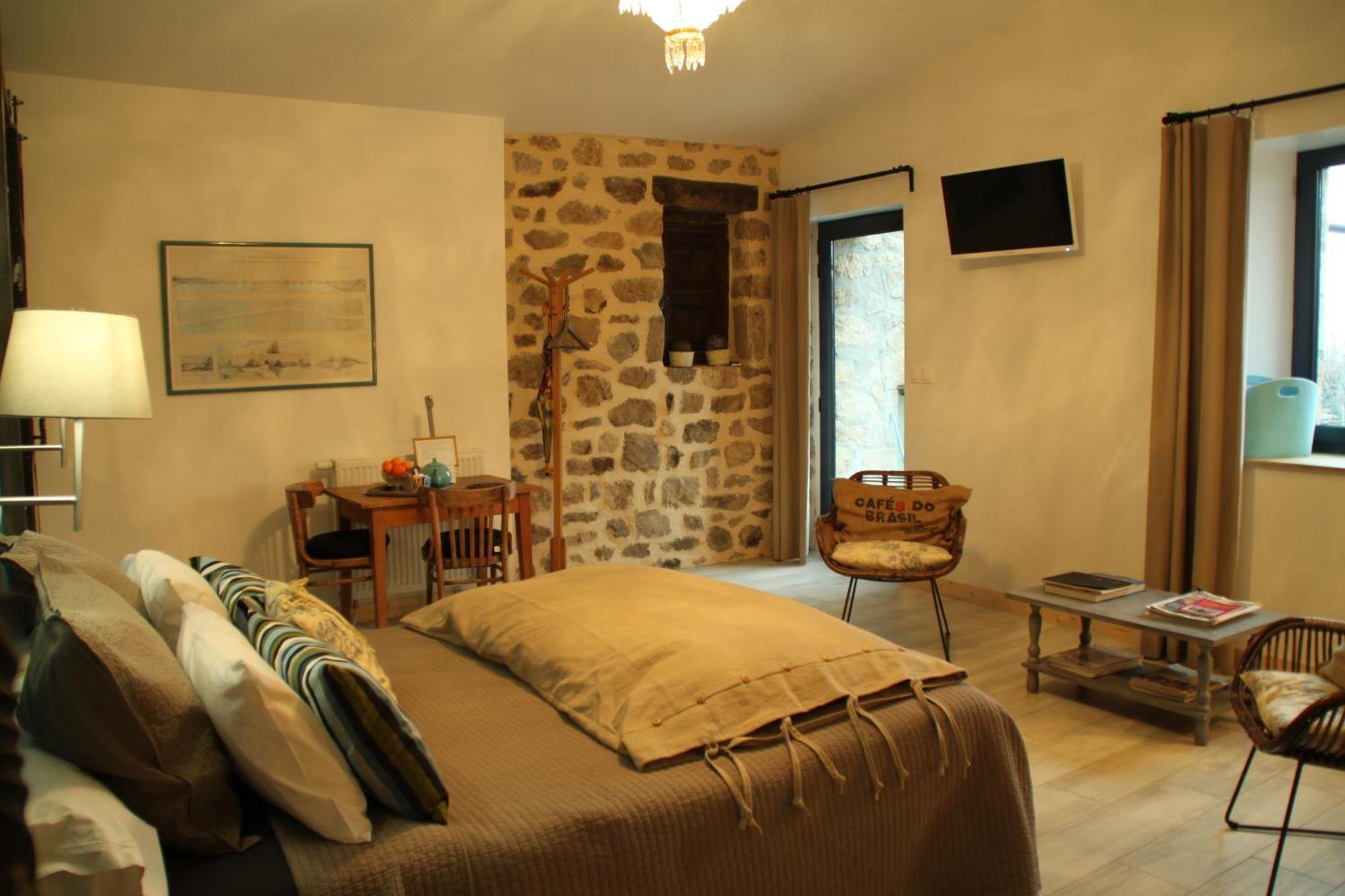 Bed and Breakfast La Demeure Des Maitres Chirols Екстер'єр фото